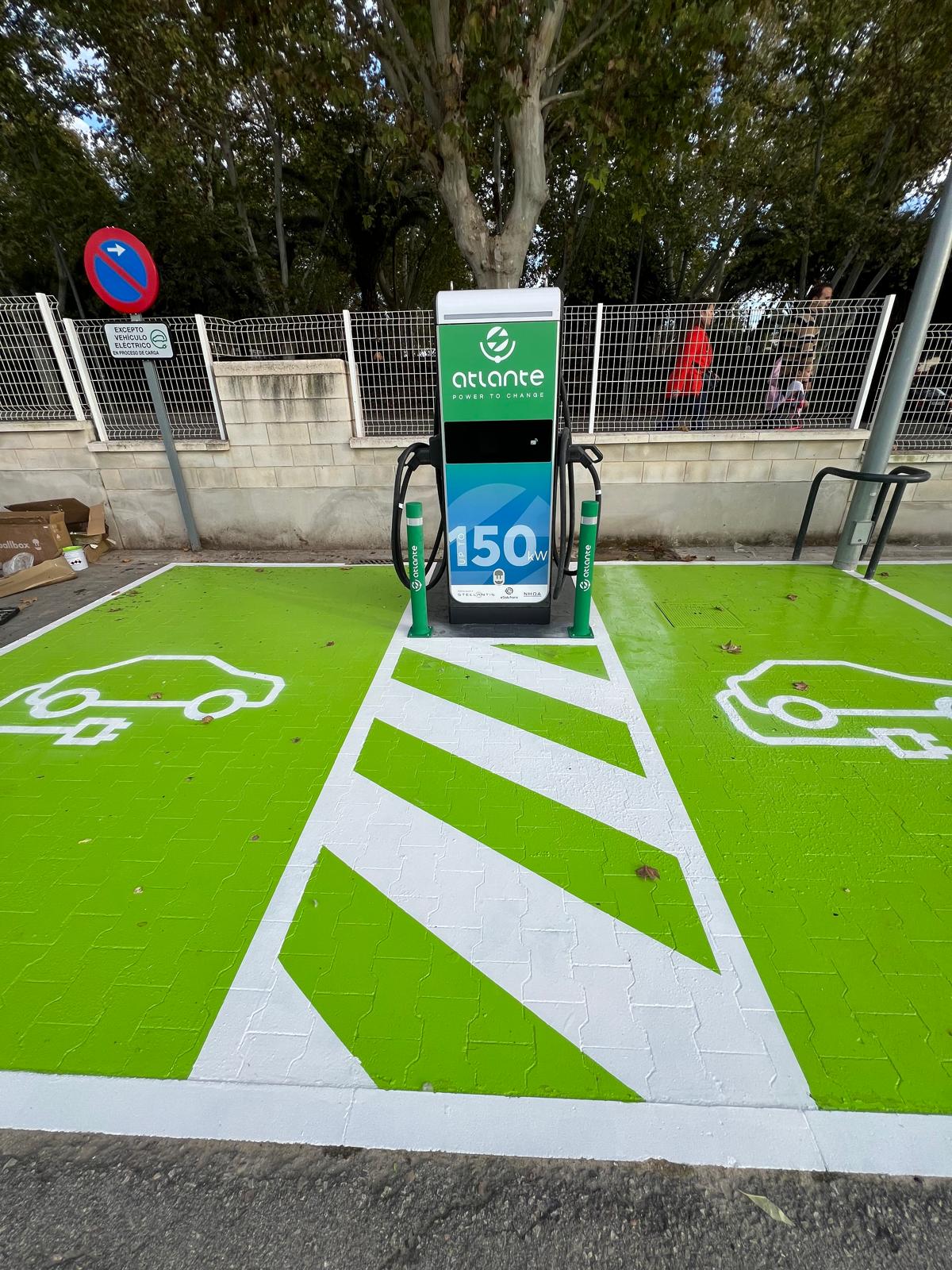 Empresa especializada en puntos de carga para vehículos eléctricos